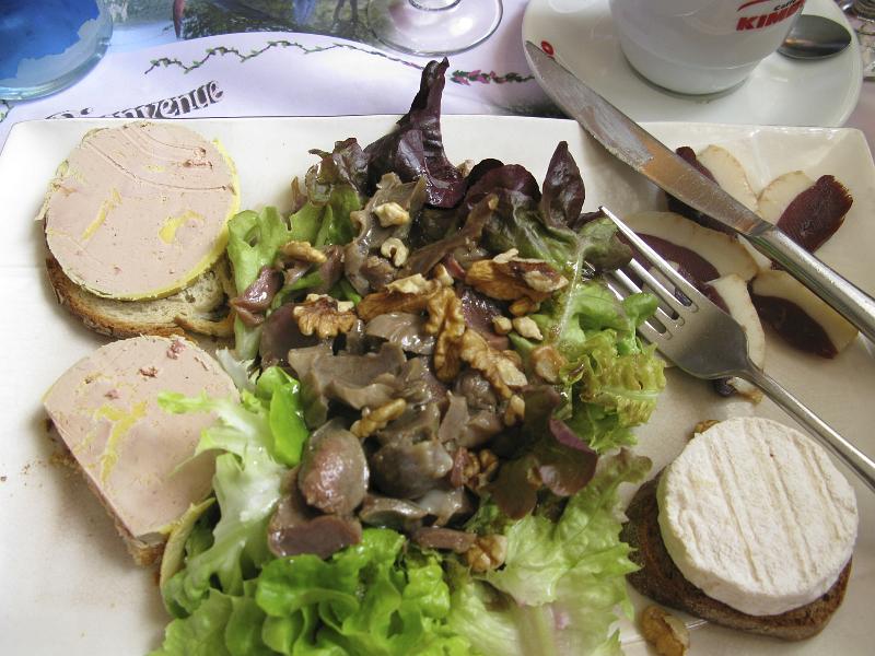IMG_2157 assiette de terroir - 13?, foie gras, salade de gsiers, rocamadour cheese, slices of magret de canard fum