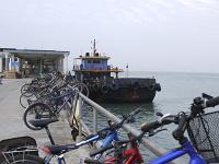 P1000253 ferry pier