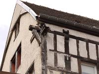  Even those with a surface covering have the half-timbered construction
